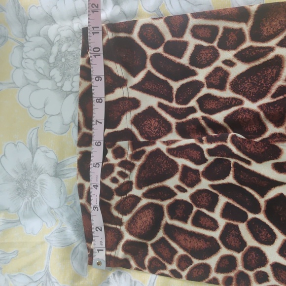 Blackmilk Baby Giraffe High Waisted Leggings Small Halloween - Picture 6 of 7